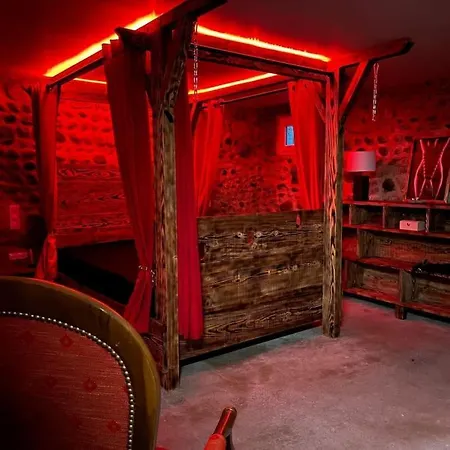 Le Sans Interdit Apartment *